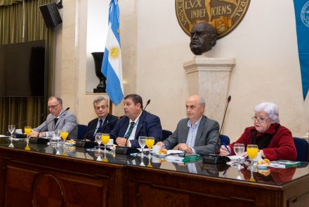 Consejo social y mesa de diálogo