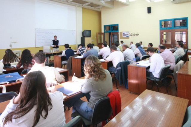 Becas de posgrado para docentes