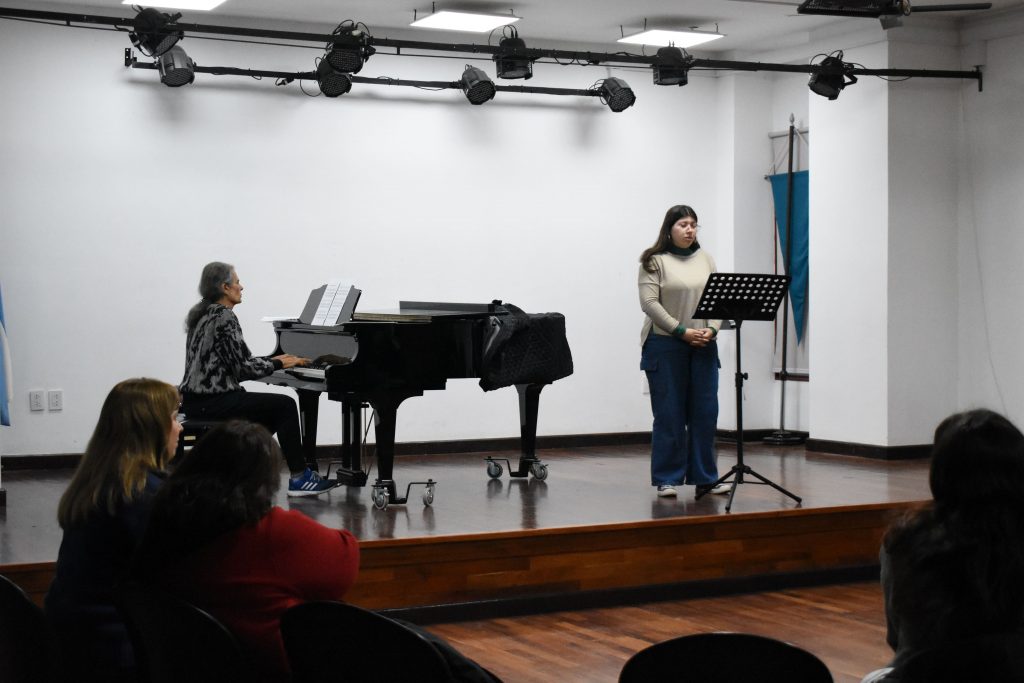 Licenciatura en Música con orientación en Canto